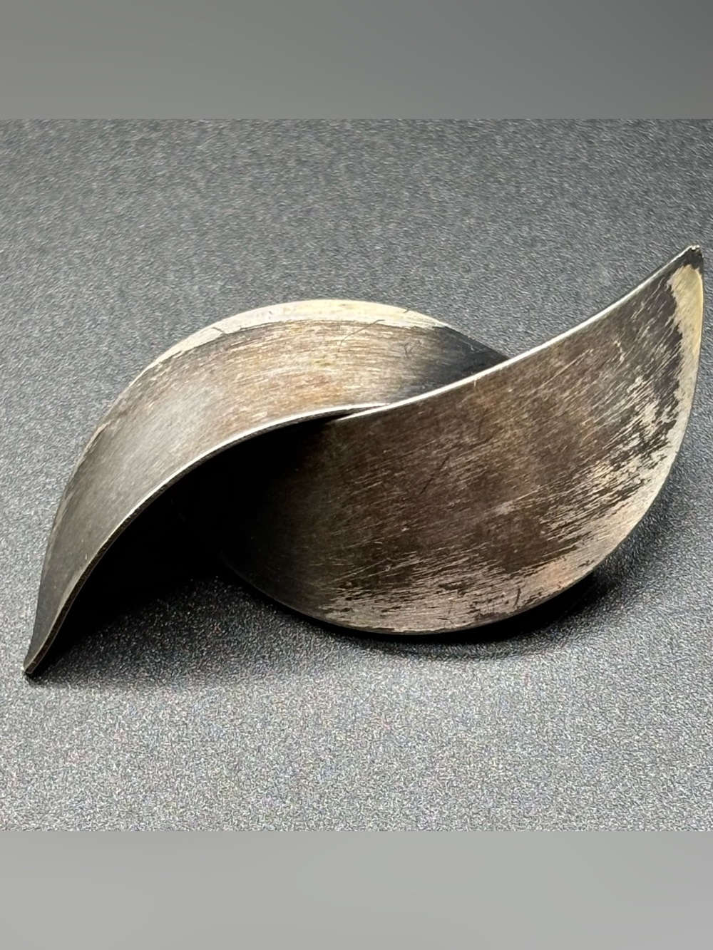 Vintage Mid Century Sterling Silver Modernist Ribbon Swirl Studio Brooch Pin 7g